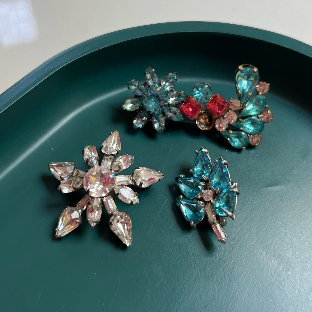 Vintage 3 Piece MCM 1950s 1960s Atomic Era Aqua Pink Crystal Brooch Pins Lot - Picture 3 of 9